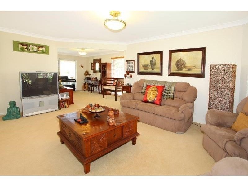 Clear Island Waters QLD 4226