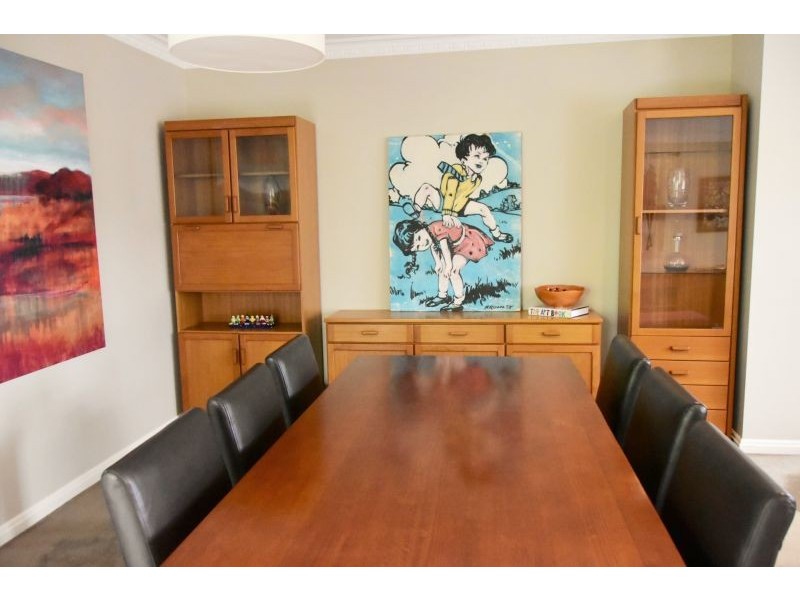 37 Kent Grove, Caulfield North VIC 3161