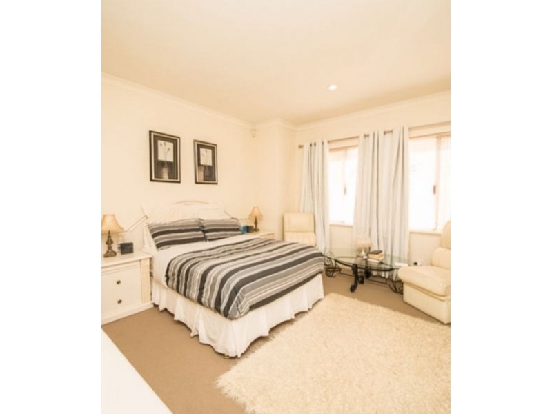 26b Hindmarsh Avenue, Yokine WA 6060