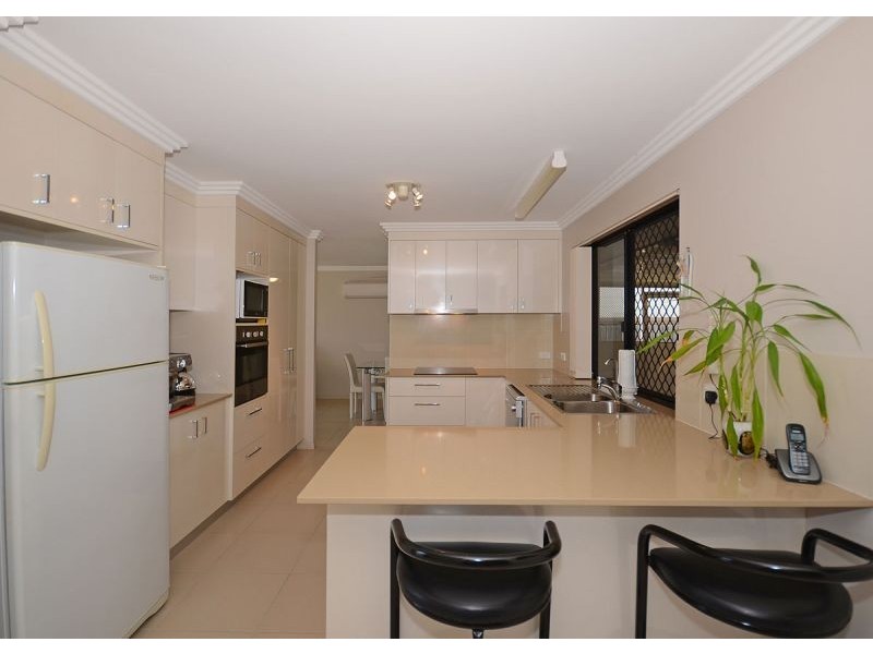 12 Parklink West Avenue, Wondunna QLD 4655