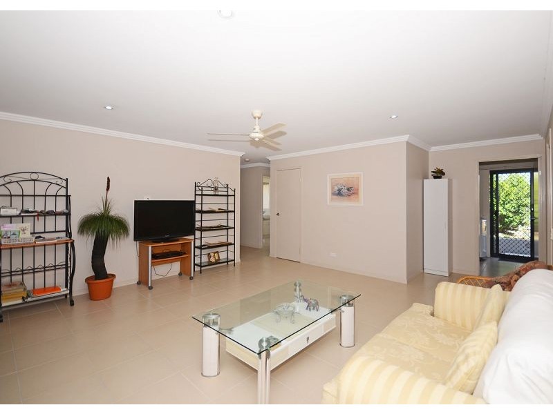 12 Parklink West Avenue, Wondunna QLD 4655