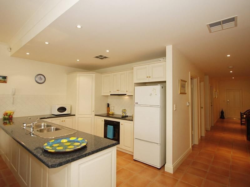 17 Tapley Street, Adelaide SA 5000