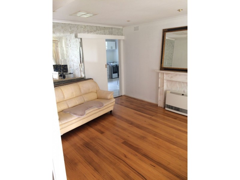 16 Harborne Street, Macleod VIC 3085