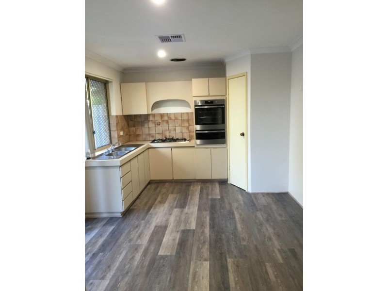 3 / 8 Sandhurst Rd, Dianella WA 6059