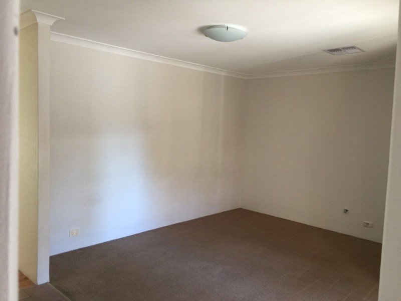 3 / 8 Sandhurst Rd, Dianella WA 6059