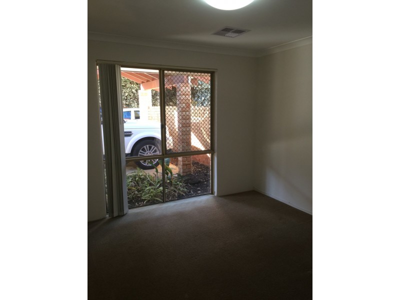 3 / 8 Sandhurst Rd, Dianella WA 6059