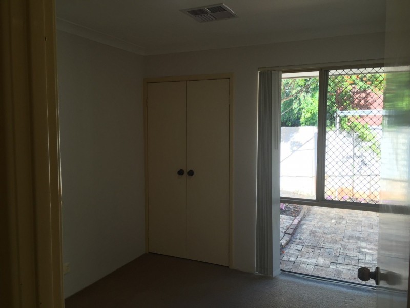 3 / 8 Sandhurst Rd, Dianella WA 6059