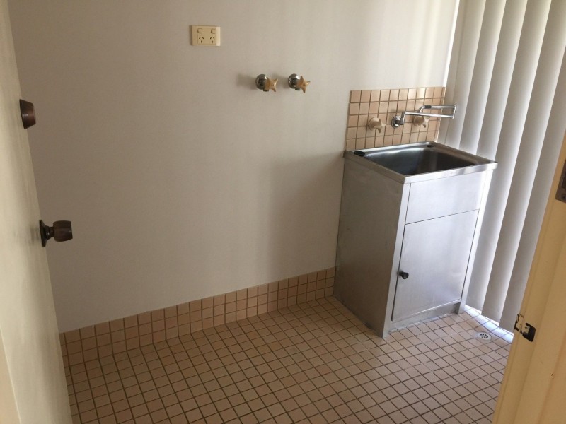 3 / 8 Sandhurst Rd, Dianella WA 6059