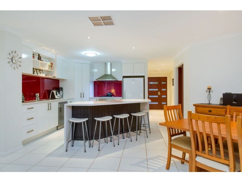 15 Redbox Drive, Thurgoona NSW 2640