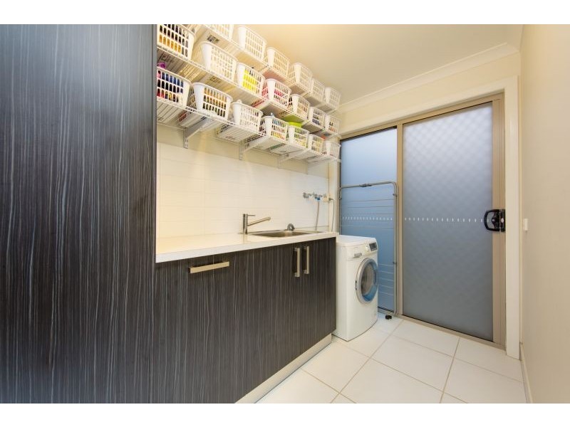 15 Redbox Drive, Thurgoona NSW 2640