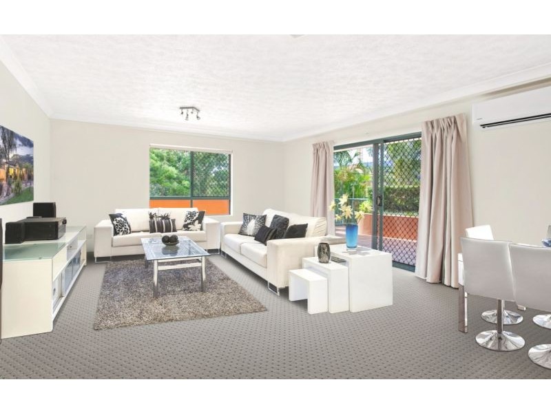 1/12 Gillian Lane, Southport QLD 4215