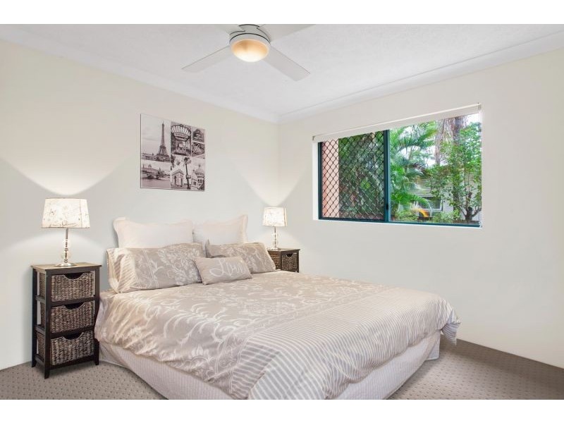 1/12 Gillian Lane, Southport QLD 4215