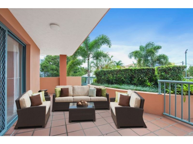 1/12 Gillian Lane, Southport QLD 4215