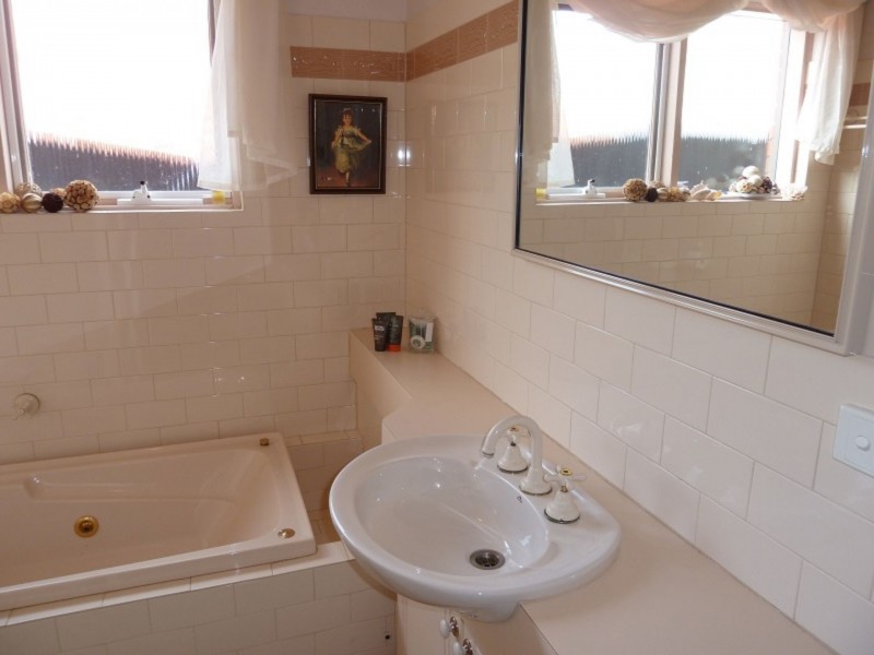 10b Yorke Dr, Pasadena SA 5042