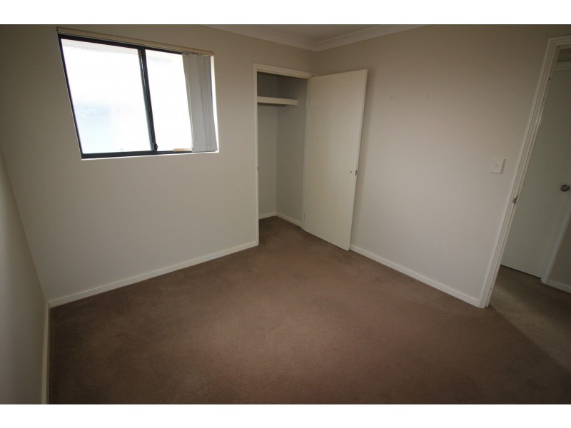 2/105 Gladstone Road, Rivervale WA 6103