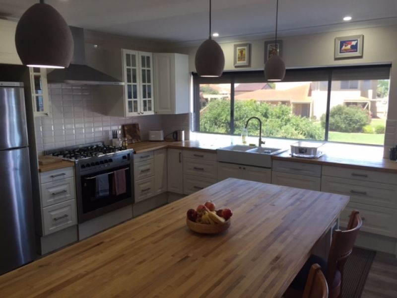 114 Janis Street, Halls Head WA 6210