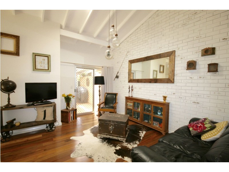 8/32 Aurelian St, Palmyra WA 6157