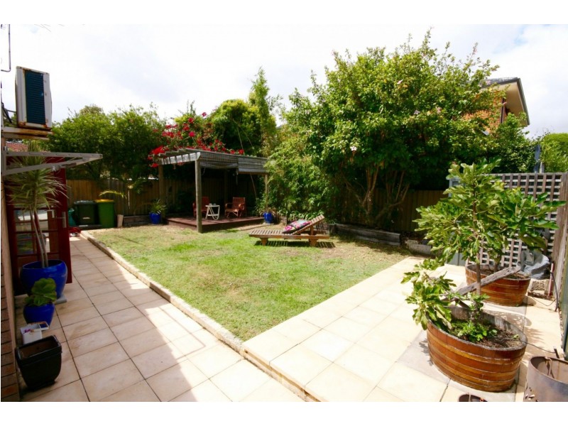 8/32 Aurelian St, Palmyra WA 6157