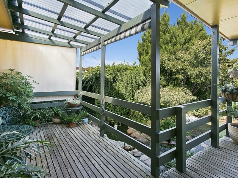 2 Palm Avenue, Spring Gully VIC 3550