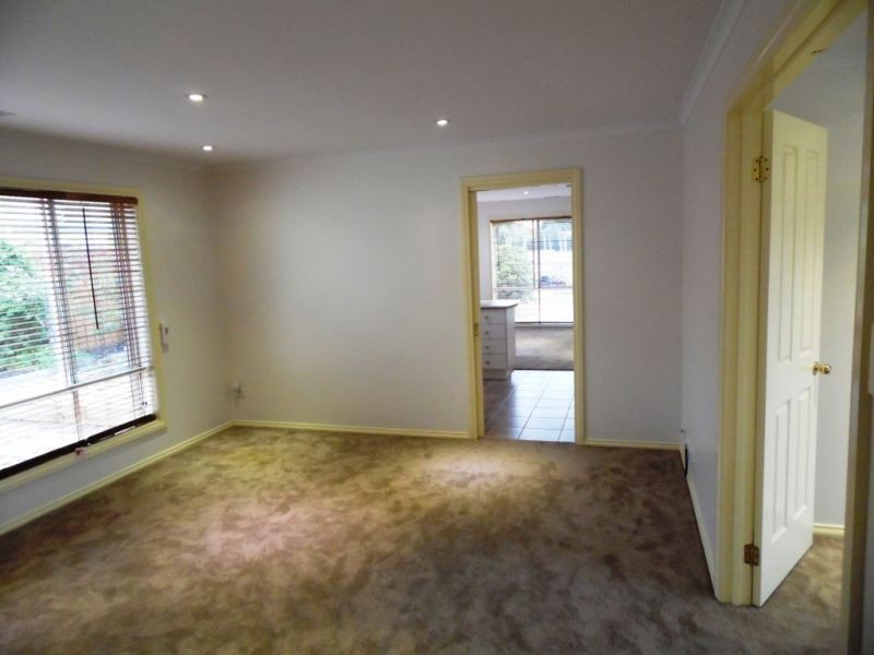 20 Thomson Way, Taylors Hill VIC 3037