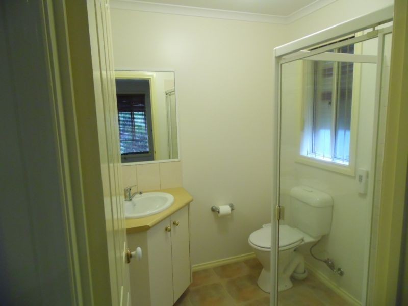 20 Thomson Way, Taylors Hill VIC 3037