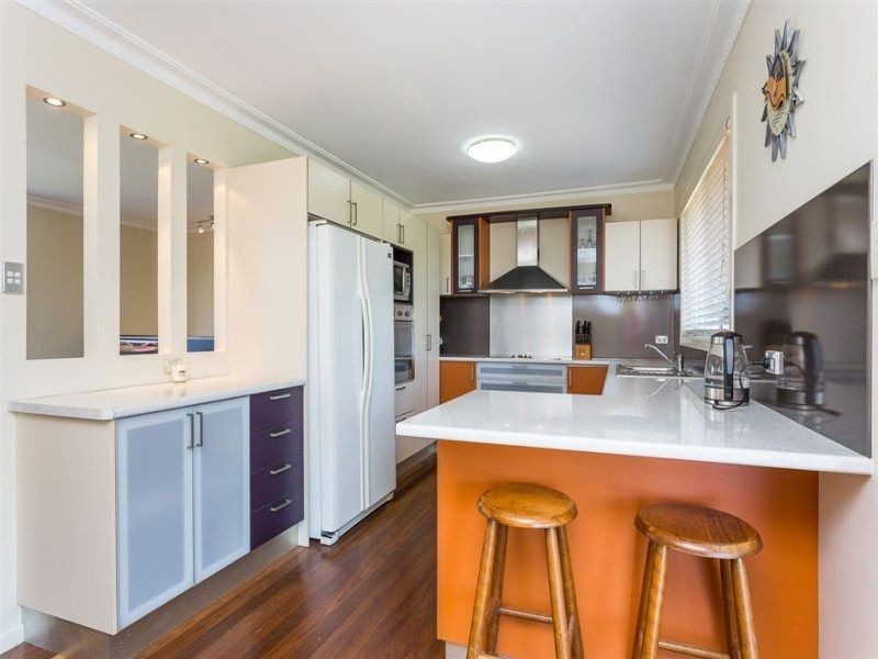 27 Hibiscus Avenue, Redcliffe QLD 4020