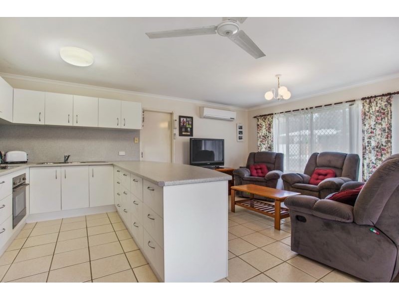 5/2a Albatross Avenue, Aroona QLD 4551