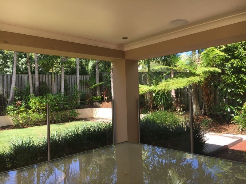 5 Port Peyra Crescent, Varsity Lakes QLD 4227