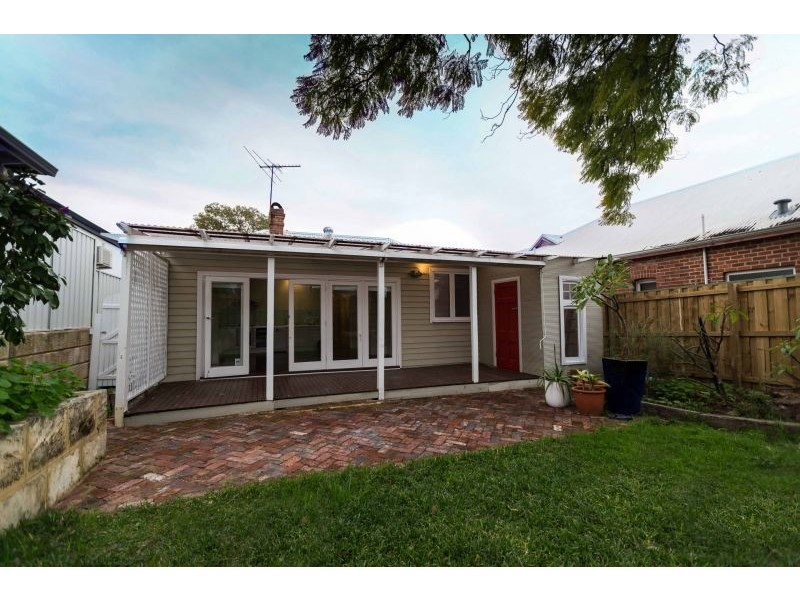 25 Anzac Rd, Leederville WA 6007