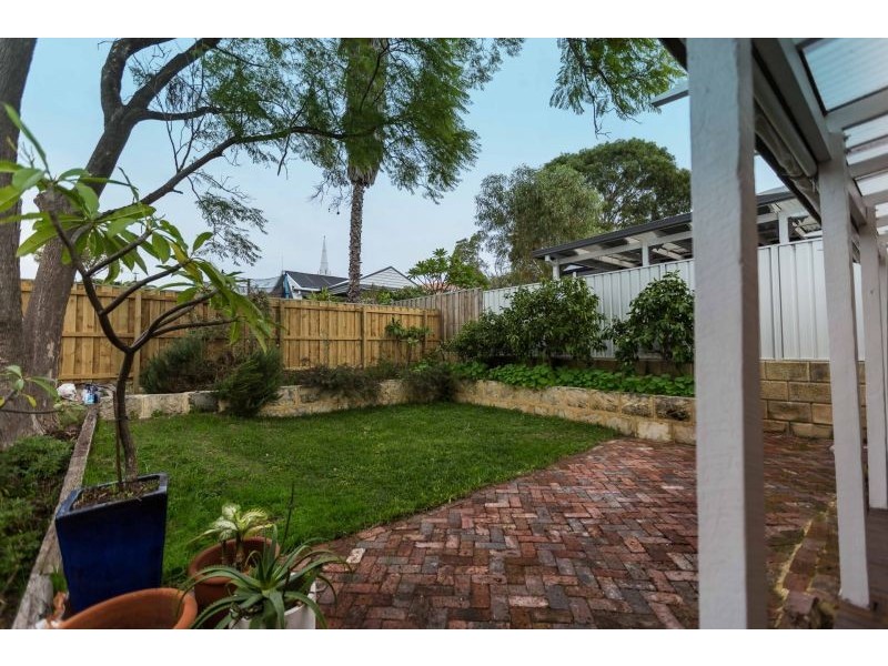 25 Anzac Rd, Leederville WA 6007