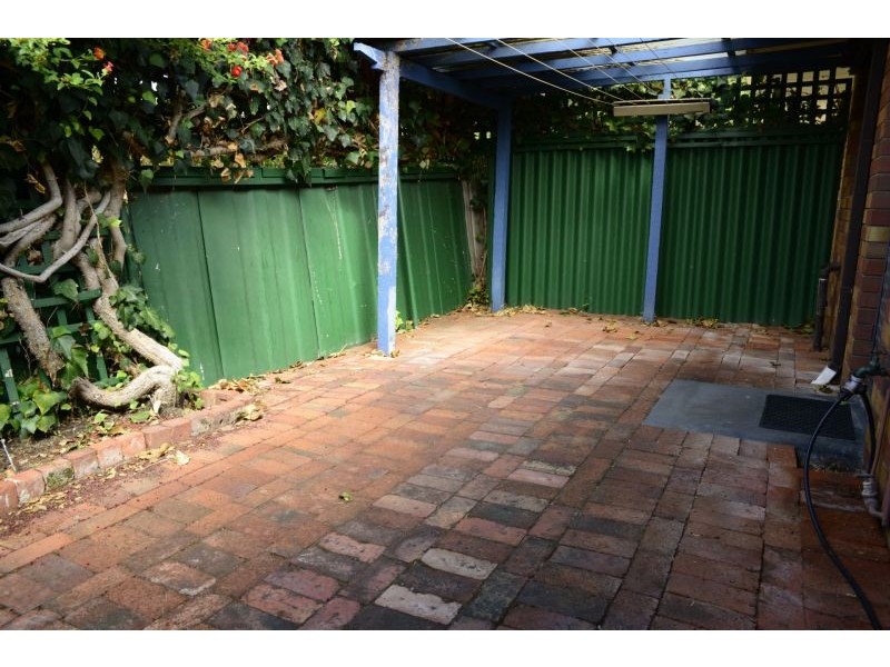 2/9 Adrian Street, Palmyra WA 6157