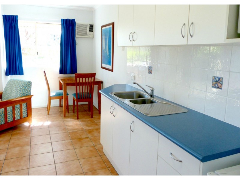 72 Pacific Esp, Slade Point QLD 4740