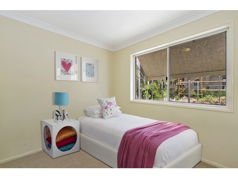 195 Carmody Road, St Lucia QLD 4067