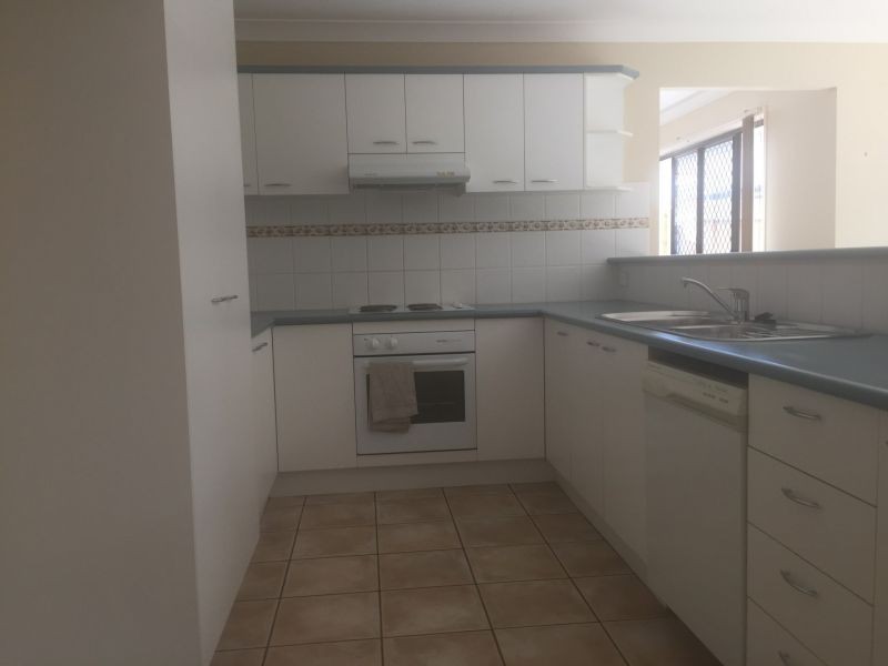 5 Carnegie Cl, Parkinson QLD 4115