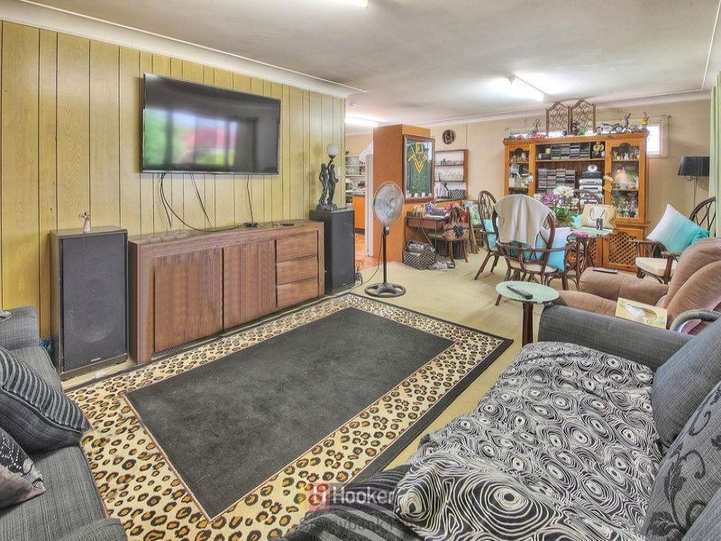 36 Cresthaven Drive, Mansfield QLD 4122