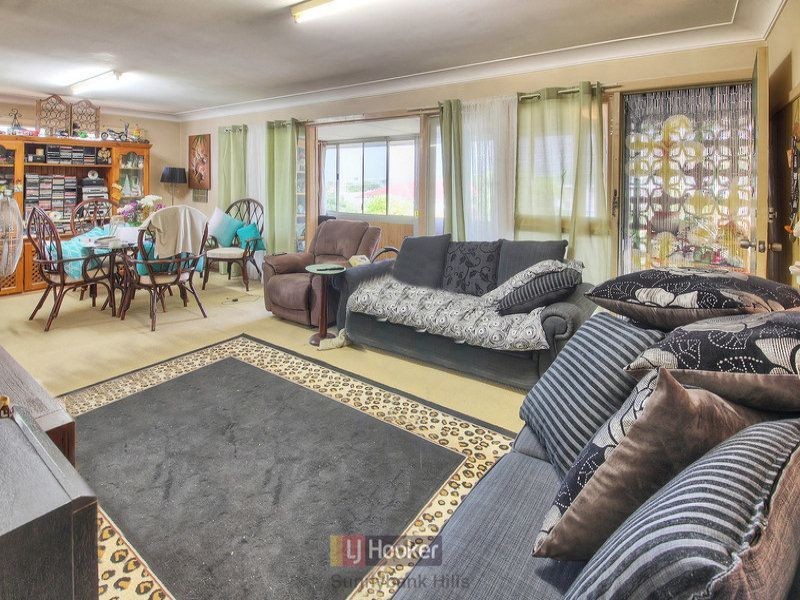 36 Cresthaven Drive, Mansfield QLD 4122