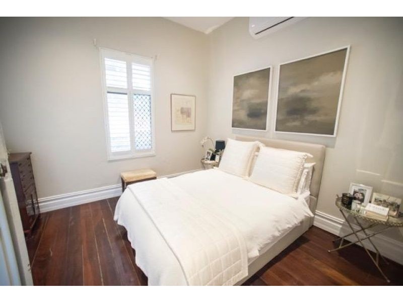 4 Alfred Road, North Fremantle WA 6159