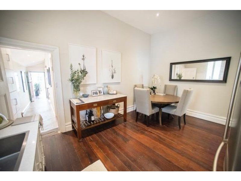 4 Alfred Road, North Fremantle WA 6159