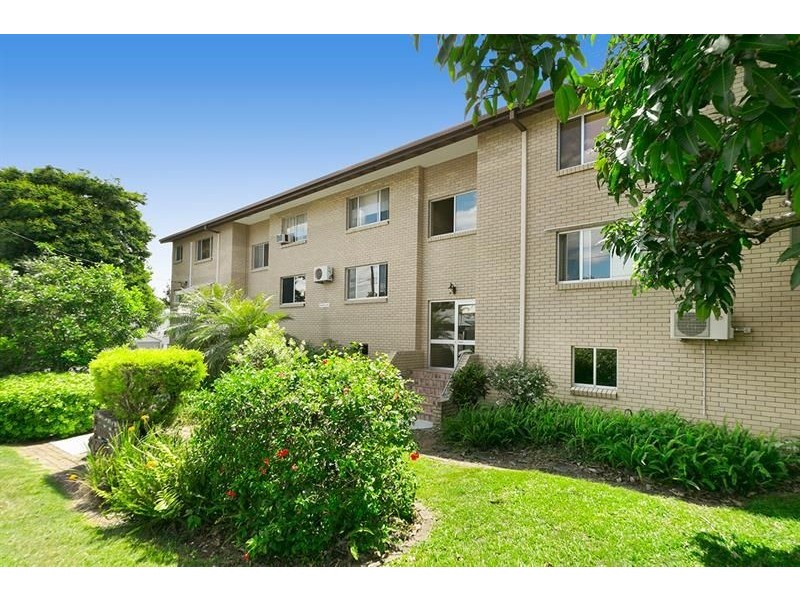 2/34 Macaulay Street, Coorparoo QLD 4151