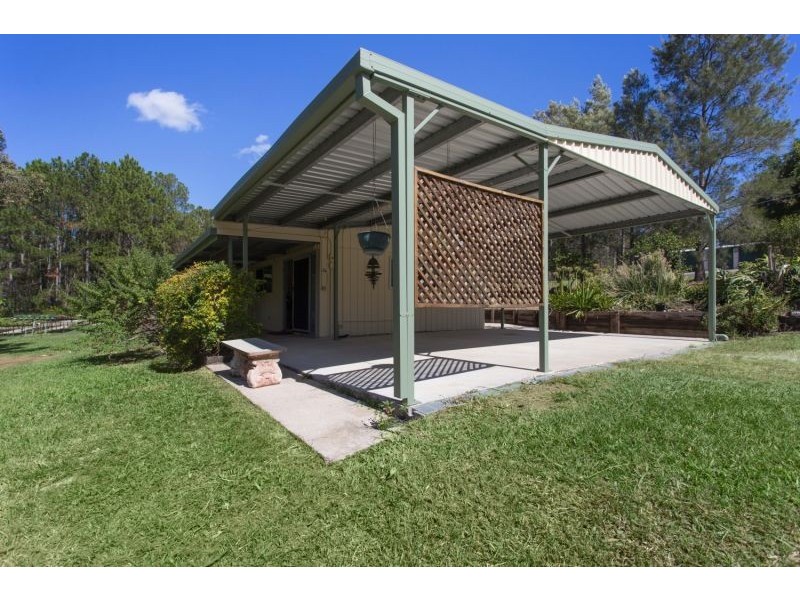 207 Ironbark Drive, Woodford QLD 4514