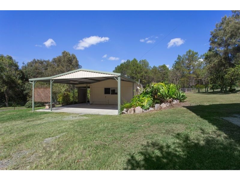 207 Ironbark Drive, Woodford QLD 4514