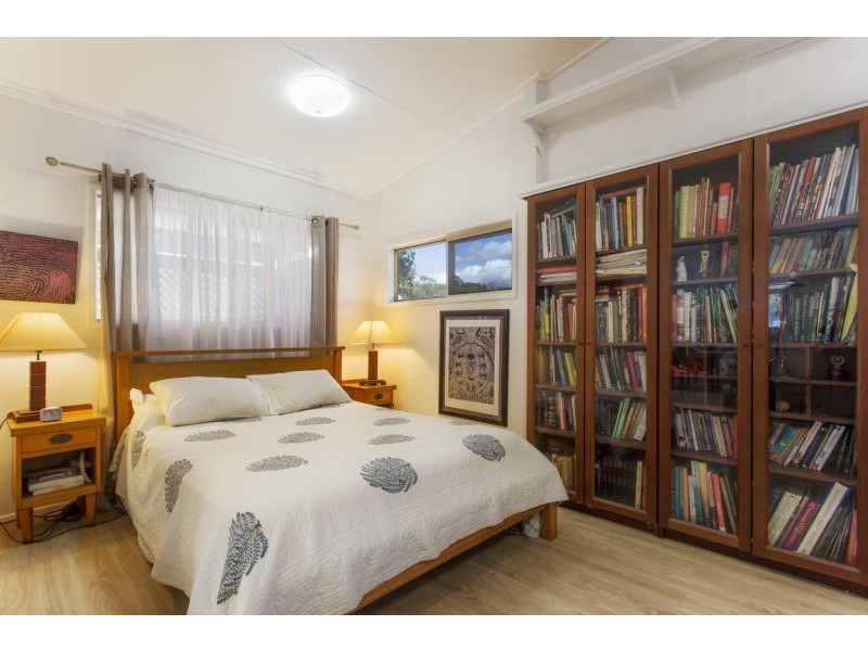 207 Ironbark Drive, Woodford QLD 4514