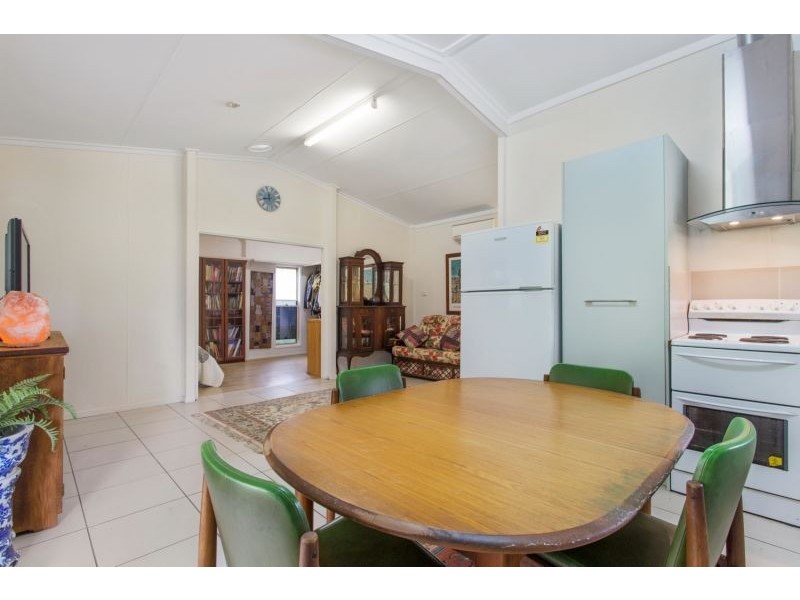 207 Ironbark Drive, Woodford QLD 4514