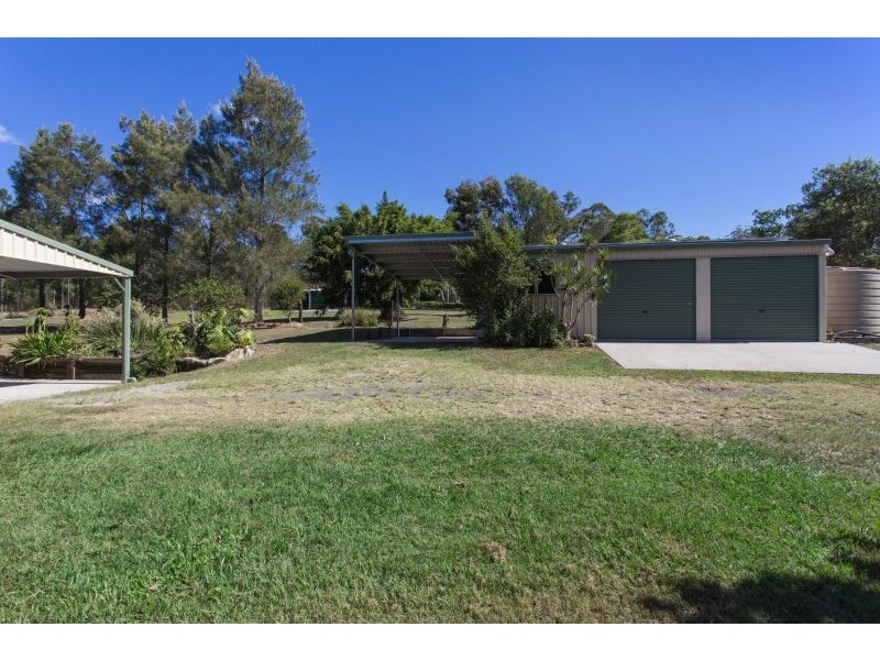 207 Ironbark Drive, Woodford QLD 4514