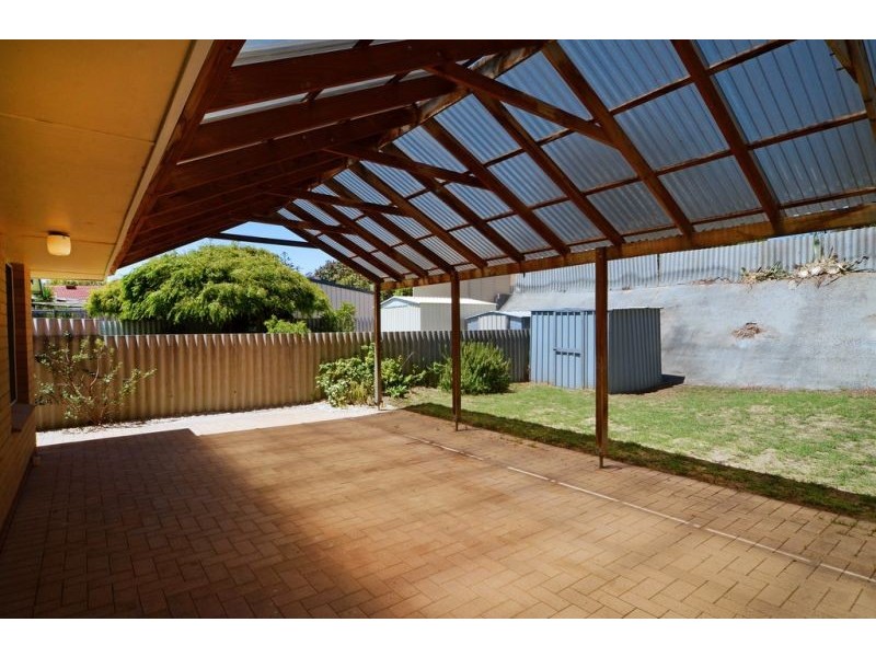 117b Elliott Road, Karrinyup WA 6018