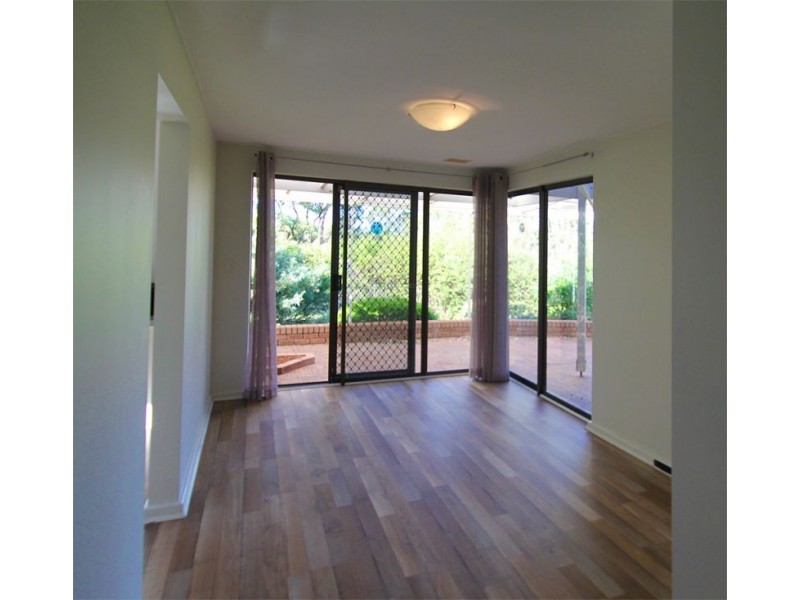 4/34-36 Oaklands Ave, Halls Head WA 6210
