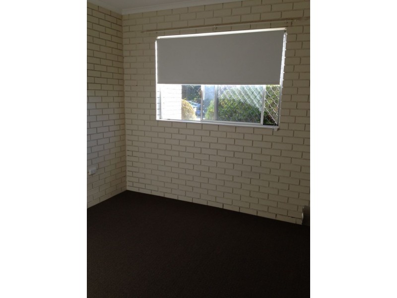 2/128 Curzon Street, Rangeville QLD 4350