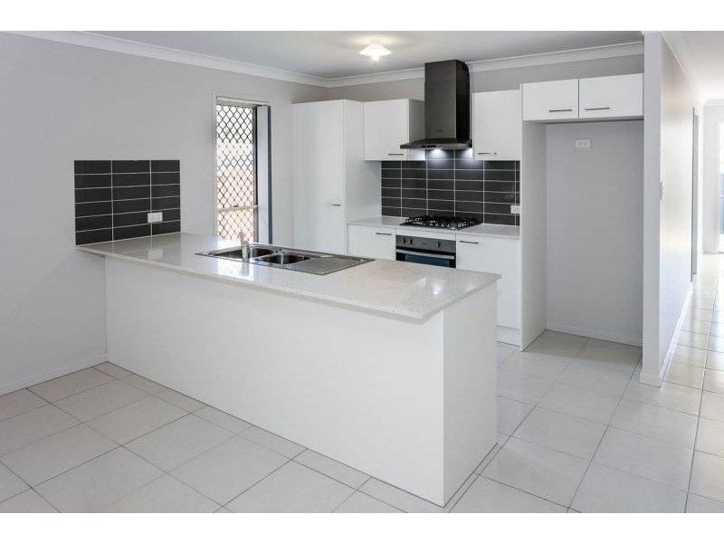 7a William St, Bundamba QLD 4304