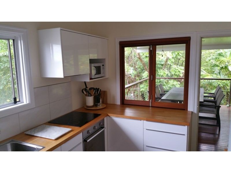 96 Taringa Parade, Indooroopilly QLD 4068