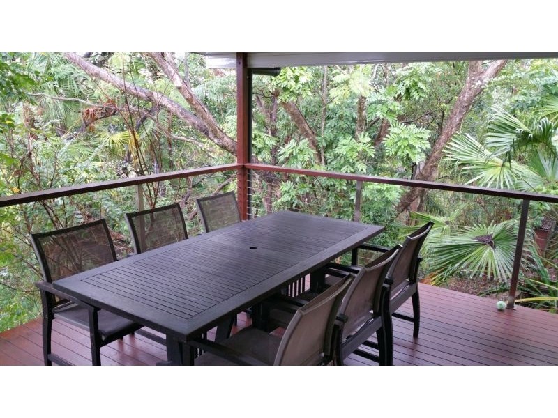 96 Taringa Parade, Indooroopilly QLD 4068